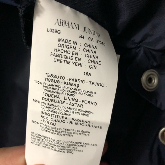 Armani sleeveless jacket. - Picture 5 of 6